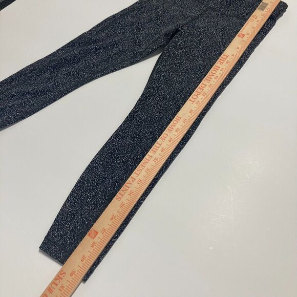 Athleta Black White Ultimate Stash Textured 7/8 Tight Leggings Pockets XS - Picture 11 of 12